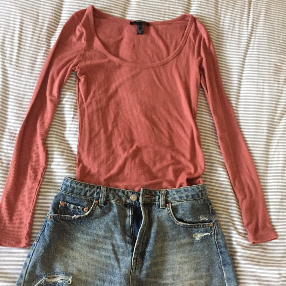 Fitted Long Sleeve Ribbed Shirt